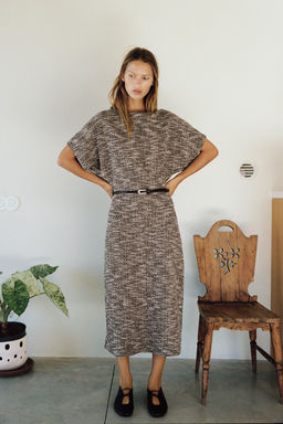VESTIDO MIDI TEXTURA CINTUR?N / Marr?n / Crudo - Zara фото 10