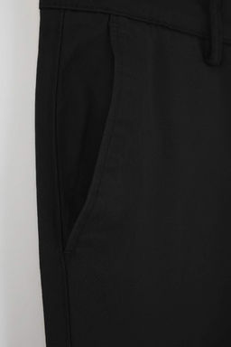 Siyah Erkek Gabardin Dokulu Kumas Pantolon TMNAW26PL00026