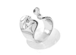 Кольцо Волна, серебристое