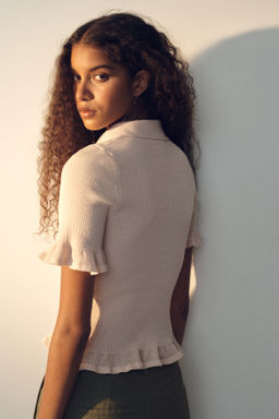 Top en punto de canal? con cuello camisero - H&m фото 4