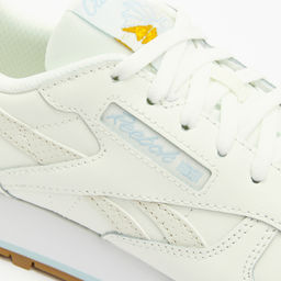 Женские кроссовки REEBOK CLASSIC LEATHER Артикул 4123660, молочно-белый