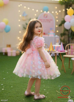 Платье для девочки пышное