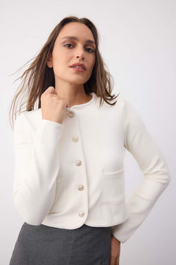 Wardrobe Essentials Ekru Dugme ve Cep Detayl? Orme Ceket | TWOAW26CE00000