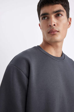 Базовый свитшот Oversize с круглым вырезом - Defacto фото 5