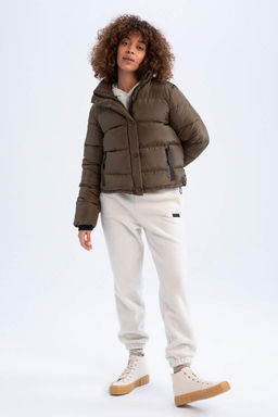 Водоотталкивающая ветрозащитная укороченная куртка-пуховик DeFactoFit стандартного кроя  фото 2