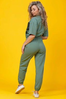 Костюм женский, цвет зеленый
