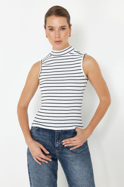 Siyah-Beyaz-Cok Renkli 3Lu Paket Fitted/Vucuda Oturan Fitilli Esnek Orme Bluz TWOSS24BZ00560 - Trendyolmilla фото 4