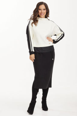 Костюм Magia mody 2496 молоко+ черный