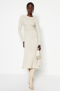 TRENDYOLMILLA Kahverengi Midi Triko Bisiklet Yaka Elbise TWOAW21EL0422 фото 26