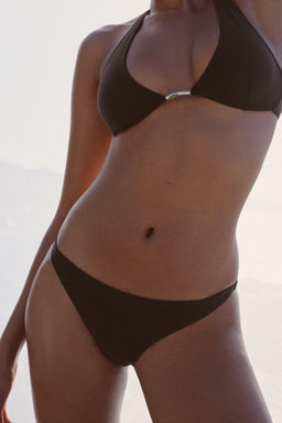 TOP BIKINI HALTER PIEZA MET?LICA / Berenjena oscuro - Zara фото 5