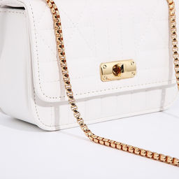 Сумка-мессенджер на клапане, цвет белый - Simaland фото 5