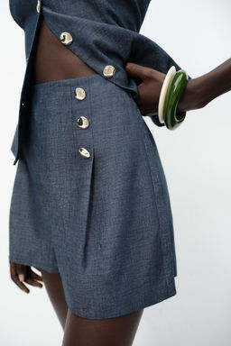 BUTTON DETAIL BERMUDA SHORTS IN A LINEN BLEND - Zara фото 4