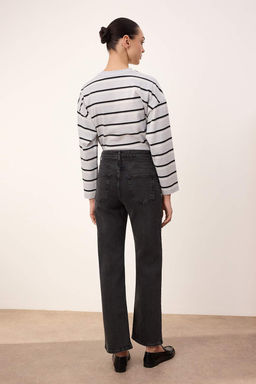 Siyah Yuksek Bel Az Esnek Straight Duz Kesim Jeans TWOSS26JE00095 - Trendyolmilla фото 6