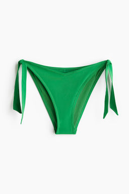 Braga de bikini con lazada