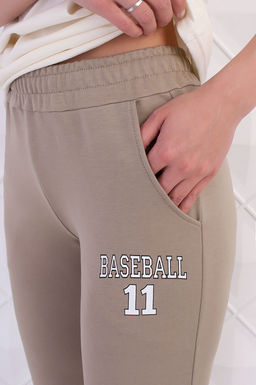 Арт. 21367 Костюм с брюками женский 42-50 (5 шт) Цвет:верх-молочный,низ-бежевый - Калинка фото 3