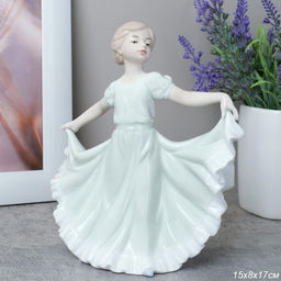 Статуэтка Дама 17 см / HP203 /уп 36/