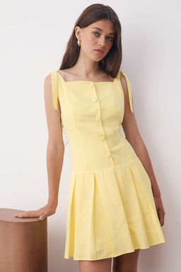 Ac?k Sar? Dugme Detayl? Pileli Dokuma Elbise TWOSS25EL00885 - Trendyolmilla фото 10