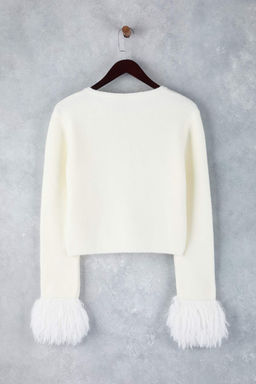 Ekru Otris ve Dugme Detayl? Triko H?rka TWOAW26HI00280