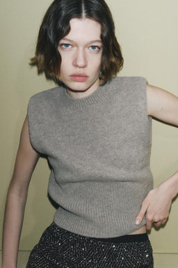 PLAIN KNIT VEST WITH WOOL - Zara фото 3