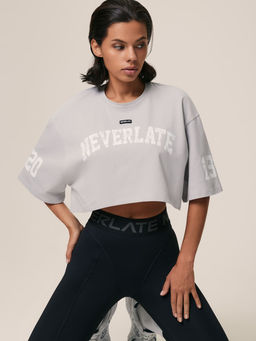 Укороченная футболка оверсайз