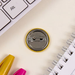 Набор значков на одежду, рюкзак, сумку Жёлтые, 8 шт., d=25 мм, закатные, 16.5?17 см