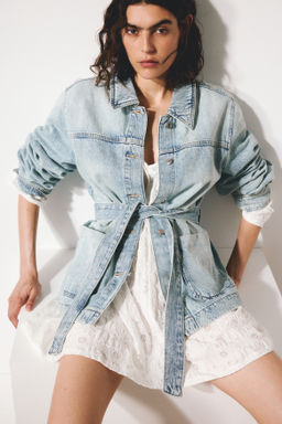 Chaqueta denim con cintur?n de anudar - H&m фото 3