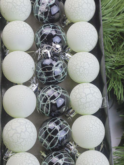 Елочные Шары 18 шт зеленые - Family фото 3