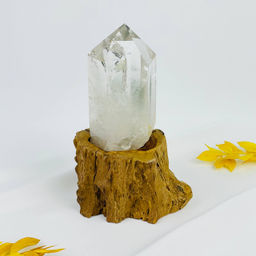 Кристалл из Горного Хрусталя на подставке