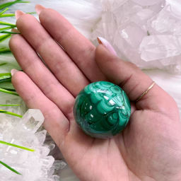 Радуга Самоцветов Шар из камня Малахит на подвставке  фото 2