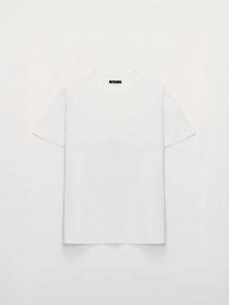 Базовая футболка regular fit / Zarina