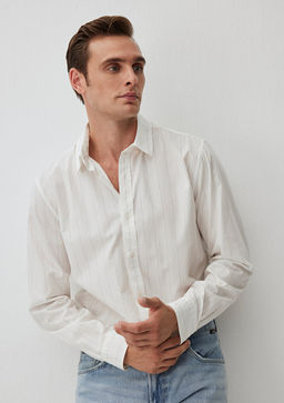 Cizgili Beyaz Gomlek