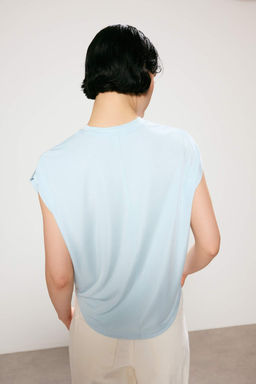 Trendyol Studio Mavi Duz Regular Bisiklet Yaka Dusuk Kol Kolsuz Esnek Orme Bluz TWOSS26BZ00580