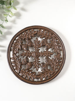 Сувенир чугун подставка "Жёлуди и дубовые листья" 18х18х1,5 см