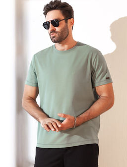 Футболка базовая полуприлегающая из премиального хлопка с эластаном