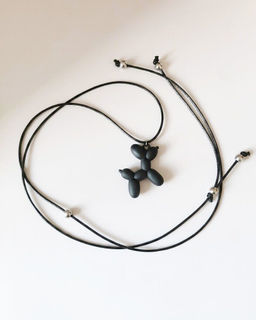 Кулон на шнурке