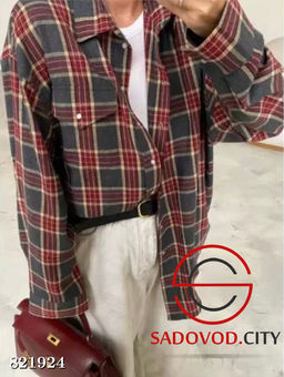 Женская рубашка на пуговицах