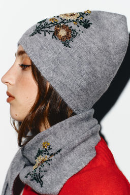 BEANIE HAT WITH FLORAL EMBROIDERY AND BEADS