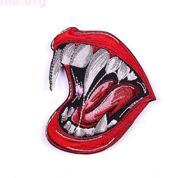 Нашивка Vampire teeth