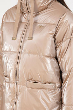 Женское пальто светло-коричневого цвета Неожиданная скидка в корзине