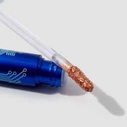 Influence Beauty Жидкие тени Crypto тон 02  фото 3