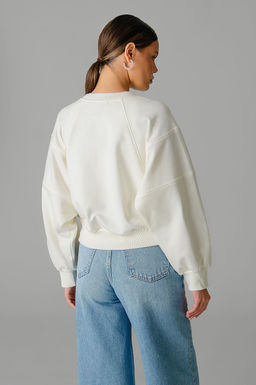 Арт. 15110/3 Свитшот женский укороченный one size (42-50) Цвет:молочный - Калинка фото 22