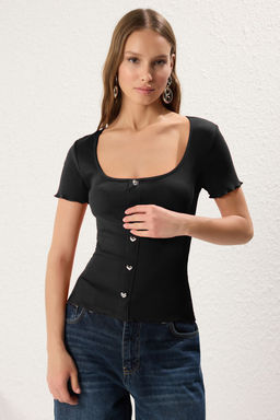 Siyah Fitted/Vucuda Oturan Kalp Dugmeli Havuz Yaka Esnek Orme Bluz TWOSS25BZ00221