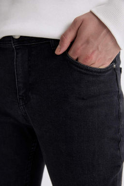 Супероблегающие джинсовые брюки с нормальной талией и очень узкими штанинами - Defacto фото 4