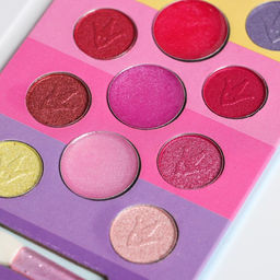 Набор косметики для девочки «Время мечтать!», тени 10 цветов, блеск для губ 4 цвета