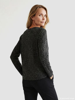 Ka??k Yaka Leopar Desenli Kad?n Ti??rt