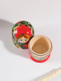 Матрёшка дерево «Наташа», красная, 5-кукольная, 12 см