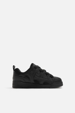 CHUNKY LACE TRAINERS