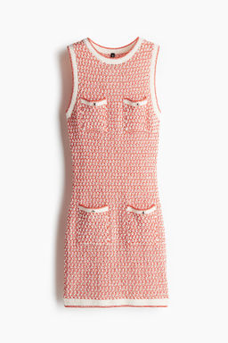 Vestido en punto texturizado con bolsillos