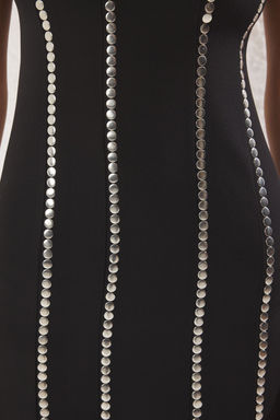 Trendyolmilla Siyah Vucuda Oturan Aksesuar Detayl? Dokuma K?sa S?k Elbise TPRSS25EL00197  фото 3