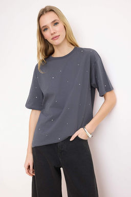 Antrasit %100 Pamuk Tas Detayl? Relaxed/Genis Rahat Kesim Bisiklet Yaka Orme T-Shirt TWOSS23TS00153